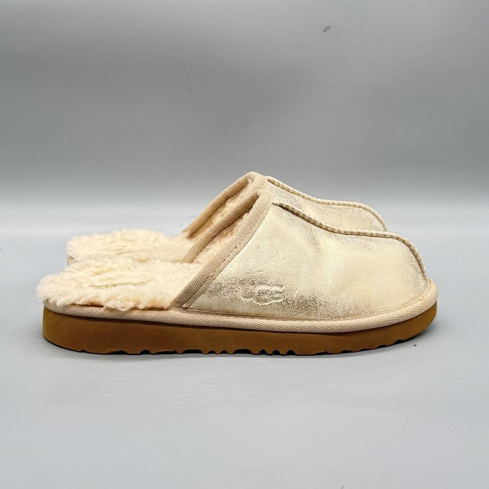 UGG Slippers Kids 2 Beige Suede Keegan Shearling Lined Slip On Mule Cozy Shoes